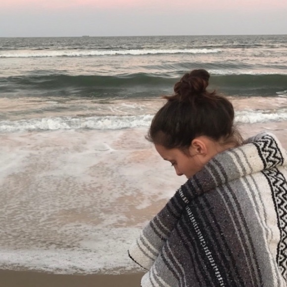 Meet your Posher, Kelly - Picture 2 of 3